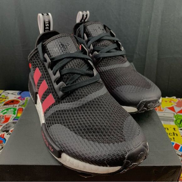 Adidas NMD R1 Pink Stripe Size 10 Mens / 11.5 Women's - Picture 6 of 14